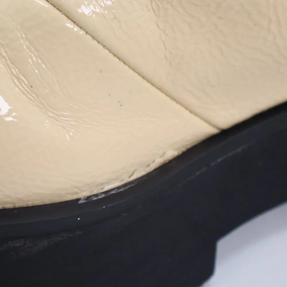 🔥Circus by Sam Edelman Leslie Lug Sole Chelsea Booties, Eggshell 6.5US MSRP$120 - Picture 8 of 10